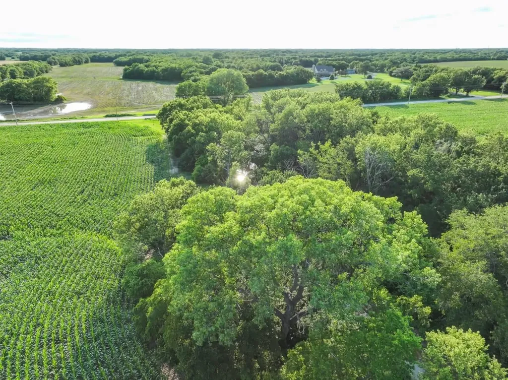 000 SW County Line Road Benton KS 67017