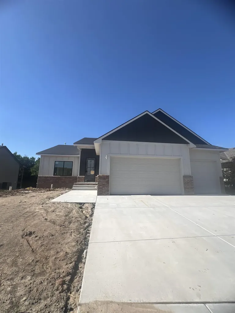 10418 W Graber Circle Wichita KS 67215