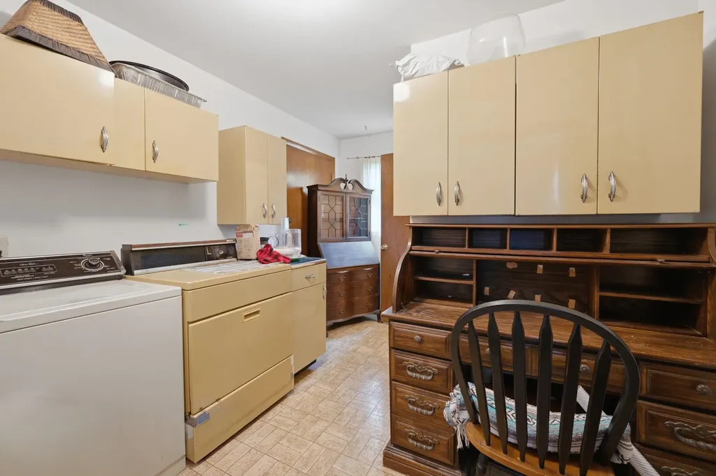 2857 S Larkin Drive Wichita KS 67216