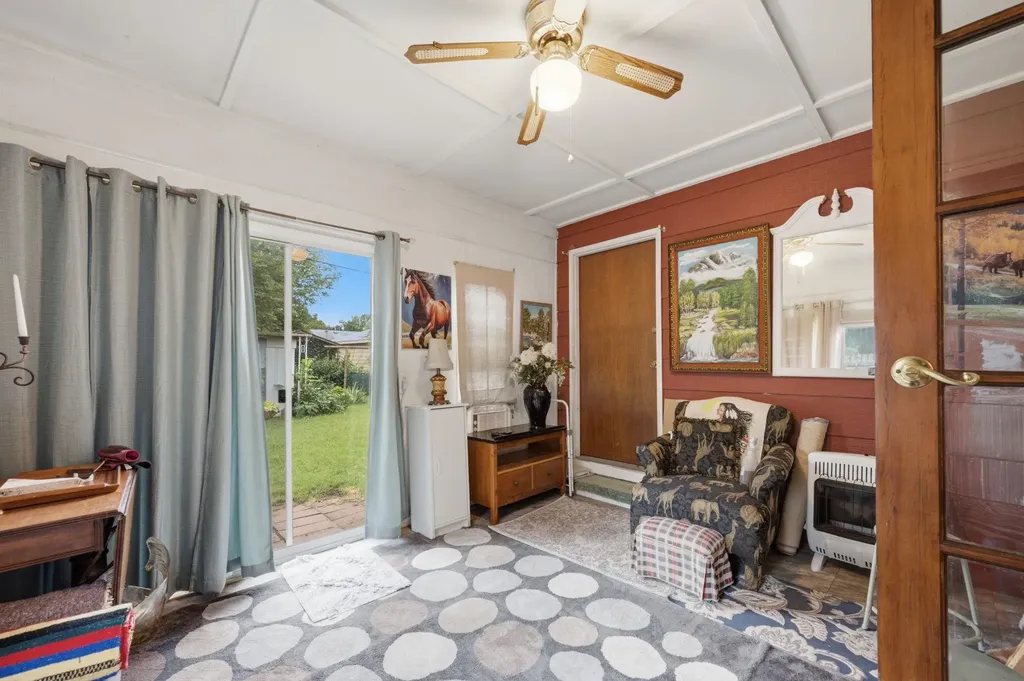 2857 S Larkin Drive Wichita KS 67216
