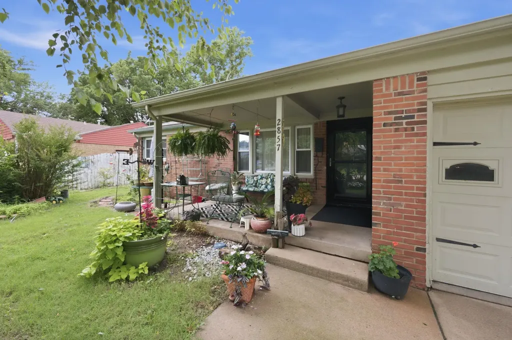 2857 S Larkin Drive Wichita KS 67216