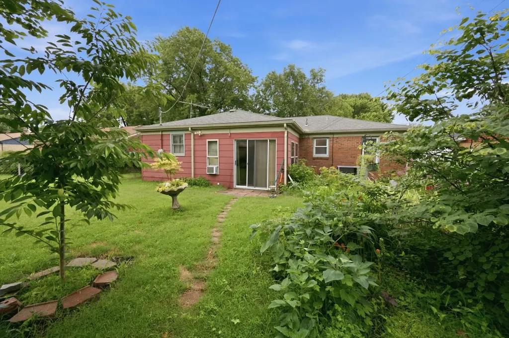 2857 S Larkin Drive Wichita KS 67216