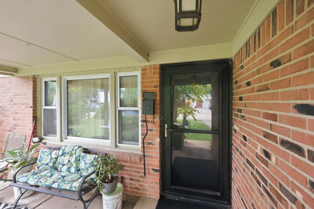 2857 S Larkin Drive Wichita KS 67216