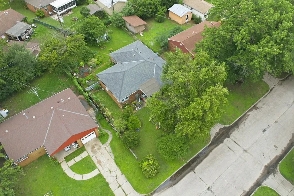 2857 S Larkin Drive Wichita KS 67216