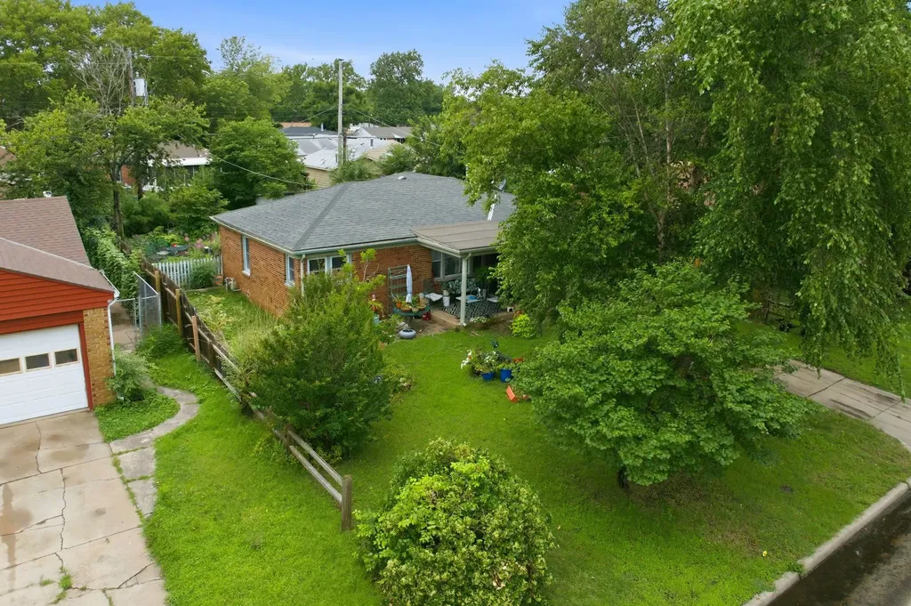 2857 S Larkin Drive Wichita KS 67216