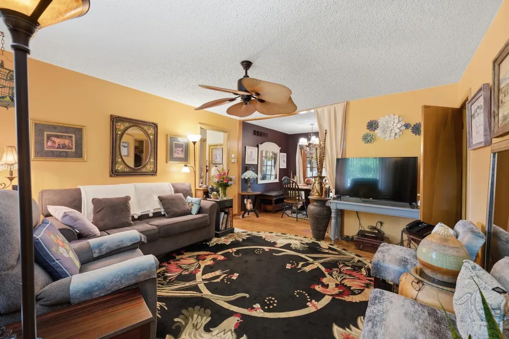 2857 S Larkin Drive Wichita KS 67216