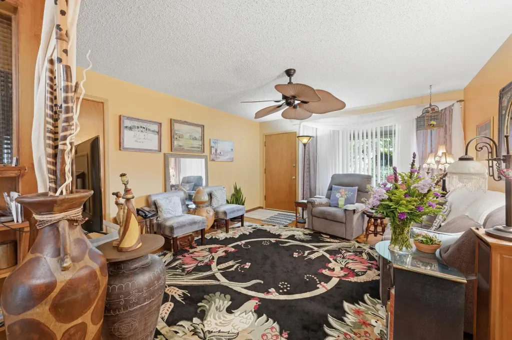 2857 S Larkin Drive Wichita KS 67216
