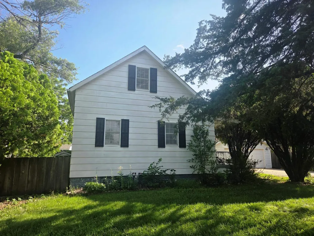 1500 E 9th Street Newton KS 67114