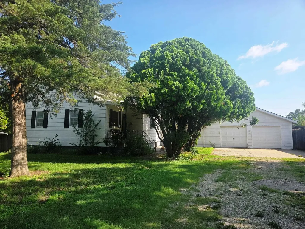 1500 E 9th Street Newton KS 67114