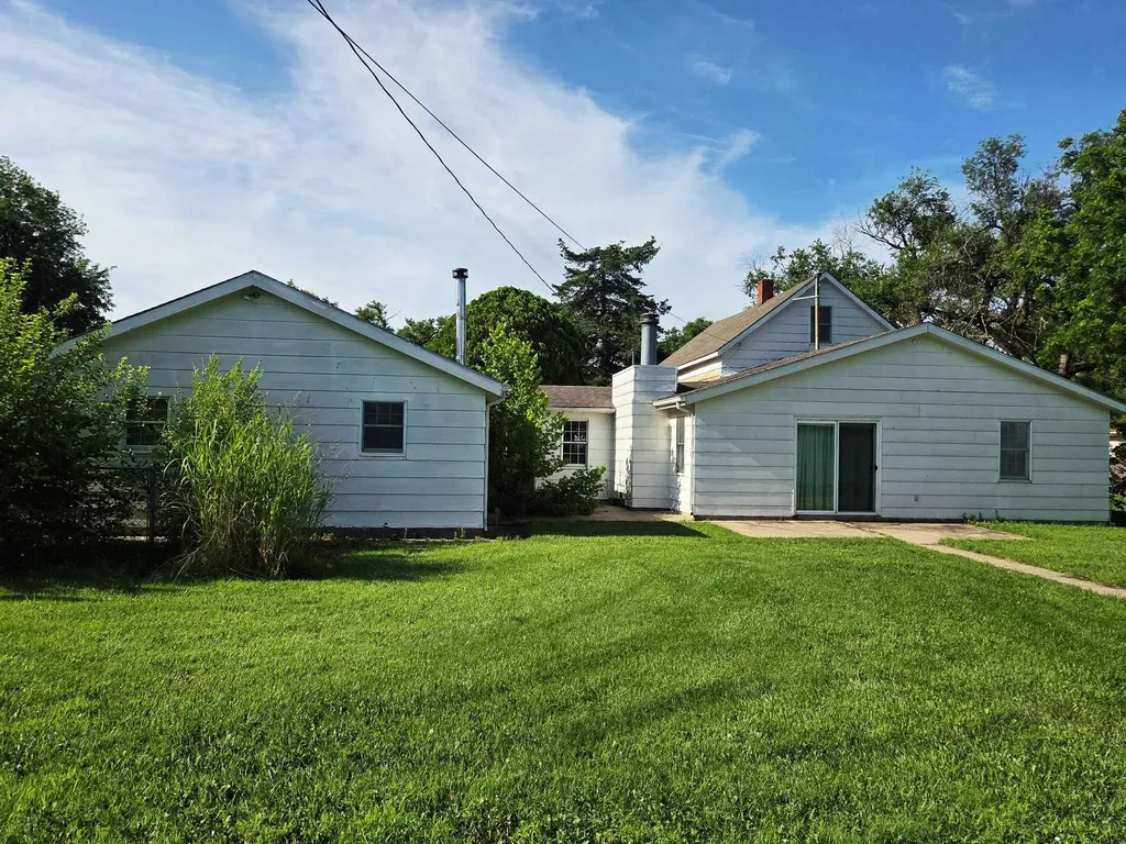 1500 E 9th Street Newton KS 67114