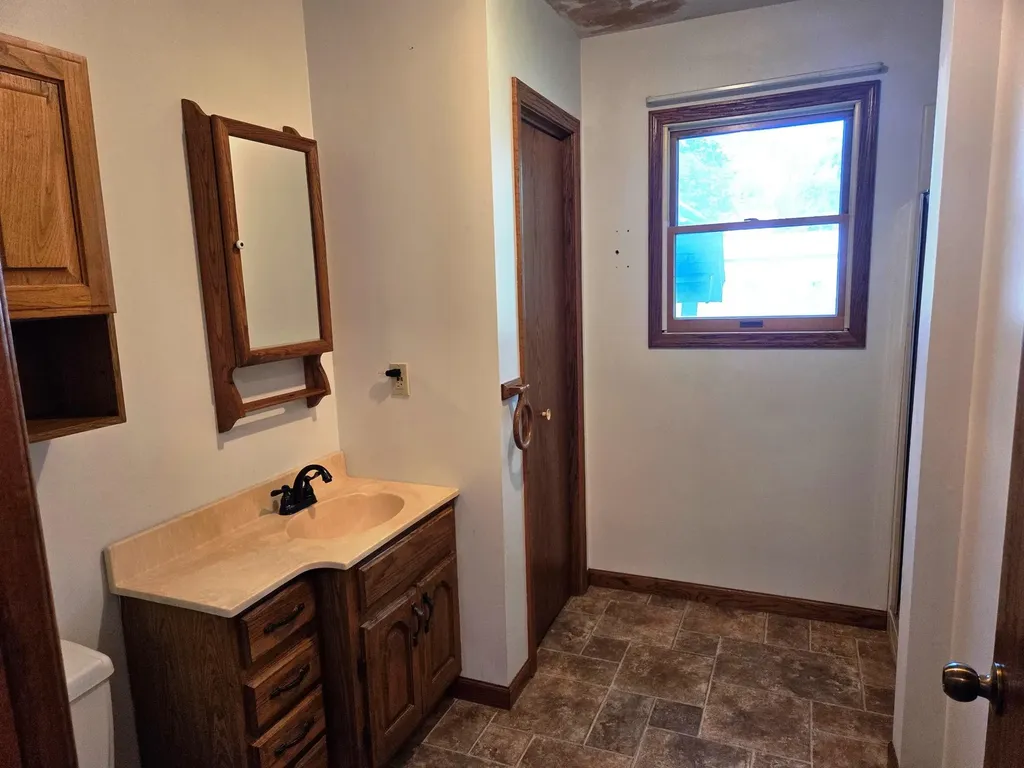 1500 E 9th Street Newton KS 67114