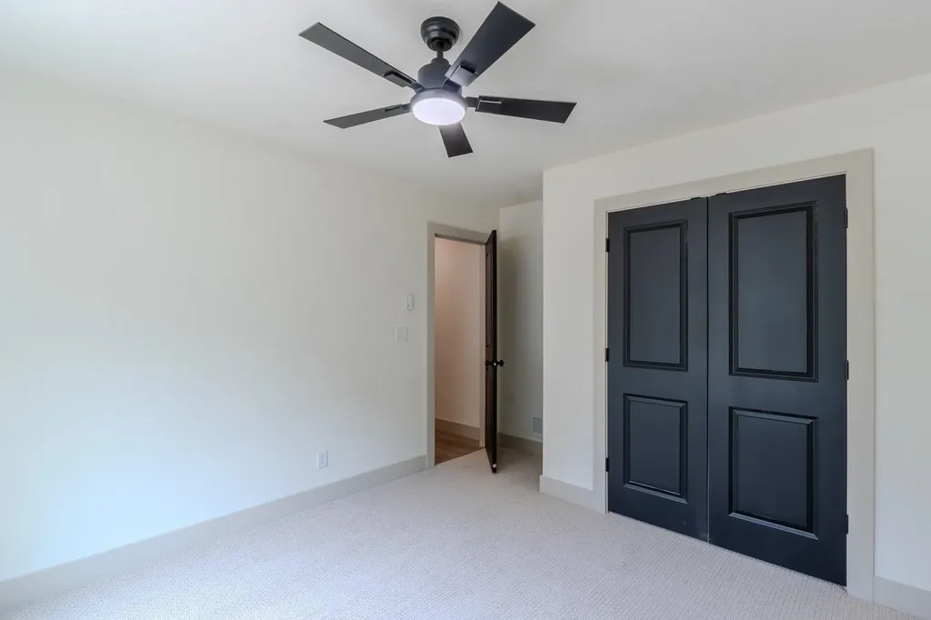 212 N West Street Leon KS 67074