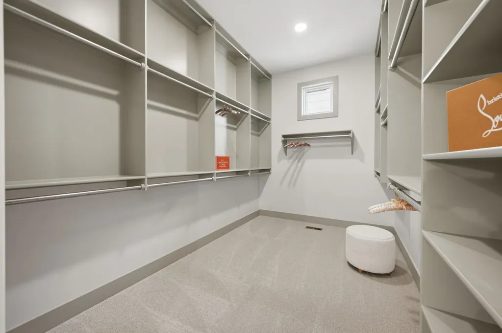 5108 N Highland Street Bel Aire KS 67220