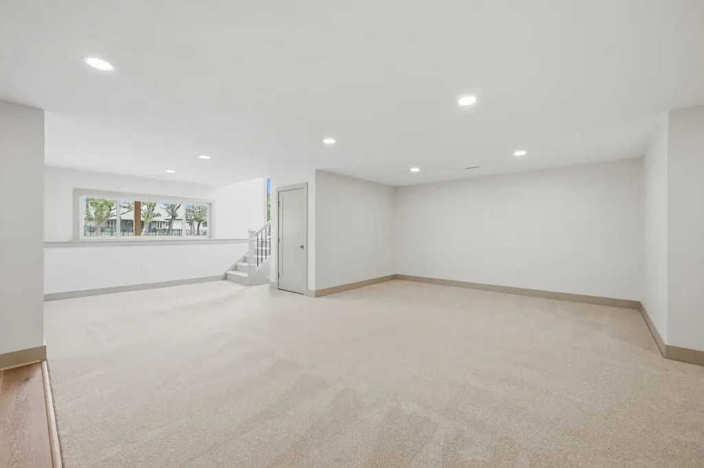 5108 N Highland Street Bel Aire KS 67220