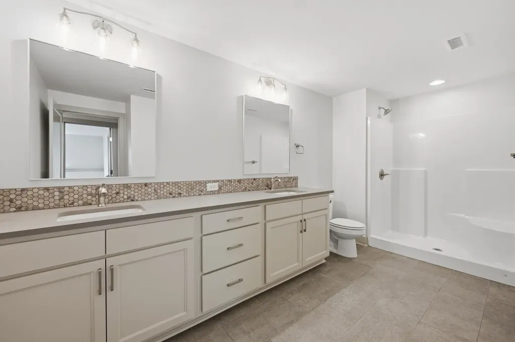 5108 N Highland Street Bel Aire KS 67220