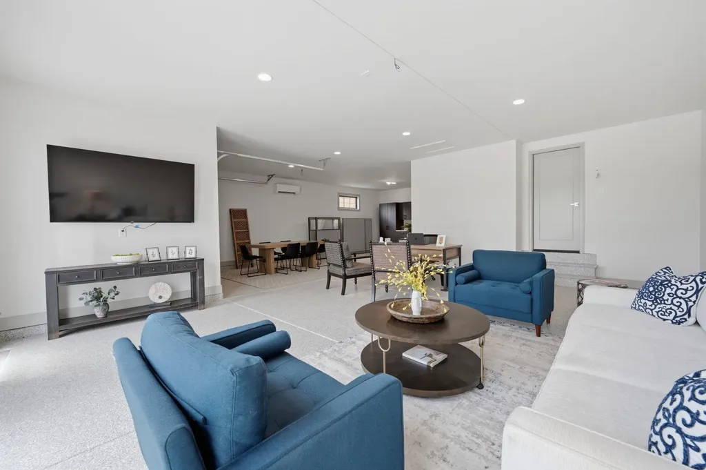 5108 N Highland Street Bel Aire KS 67220
