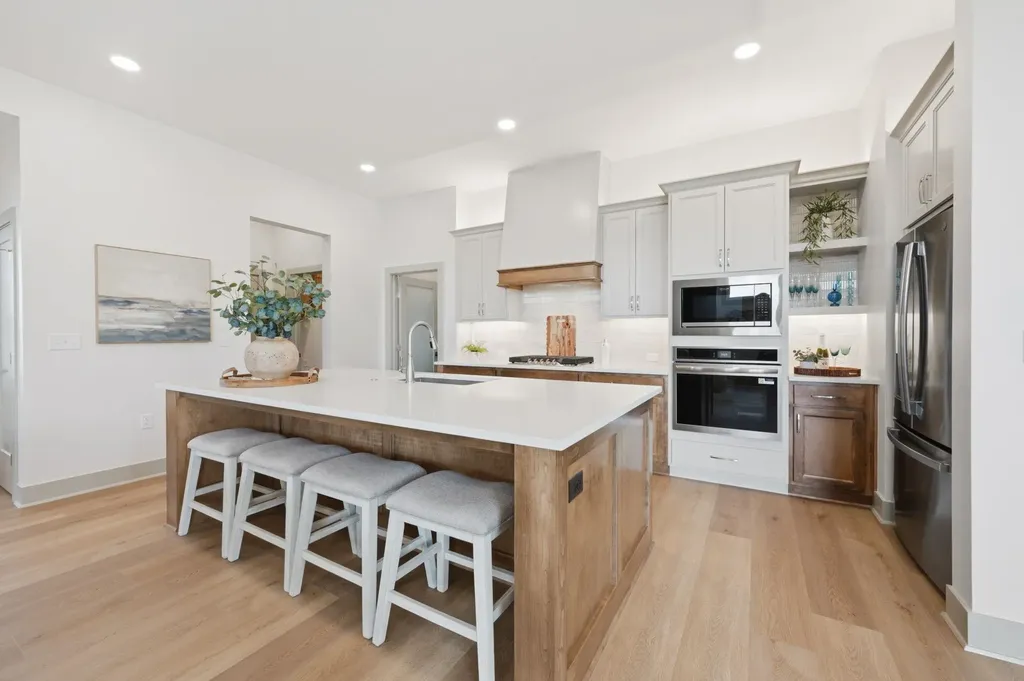 5108 N Highland Street Bel Aire KS 67220