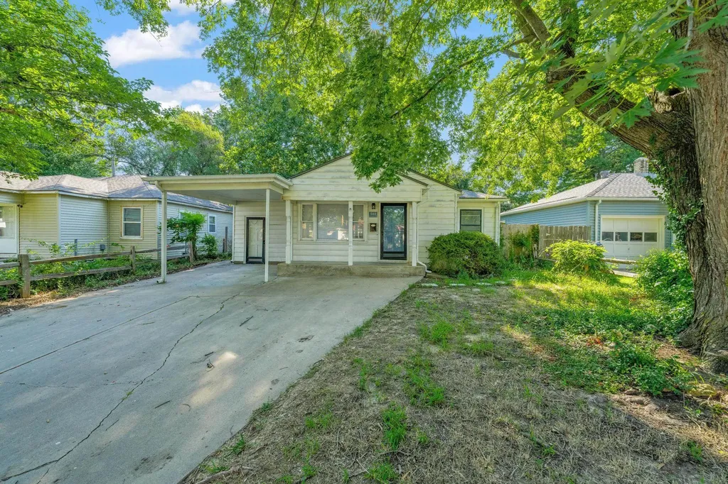 544 S Sylvan Wichita KS 67218
