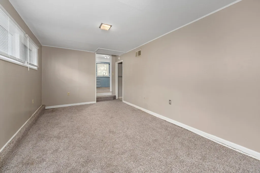 544 S Sylvan Wichita KS 67218