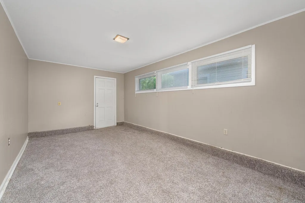 544 S Sylvan Wichita KS 67218