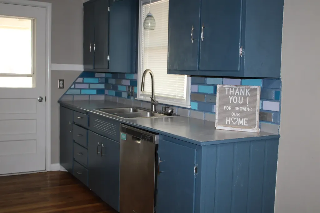 544 S Sylan Wichita KS 67218