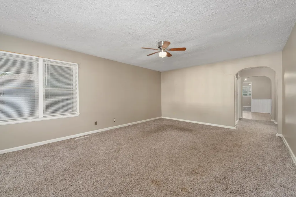 544 S Sylvan Wichita KS 67218