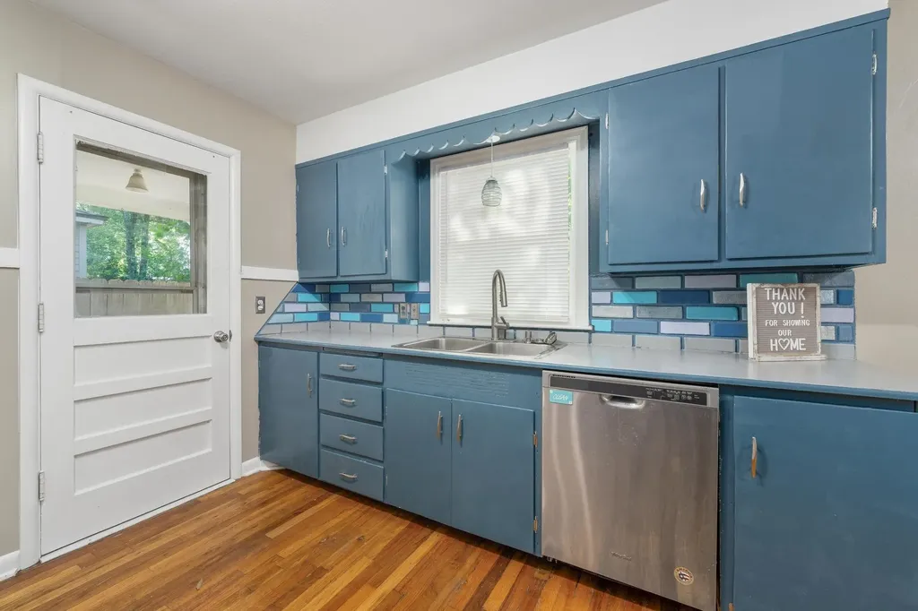 544 S Sylvan Wichita KS 67218