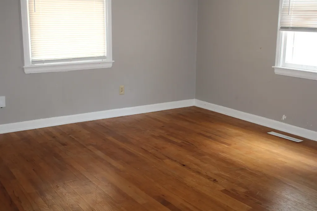 544 S Sylan Wichita KS 67218