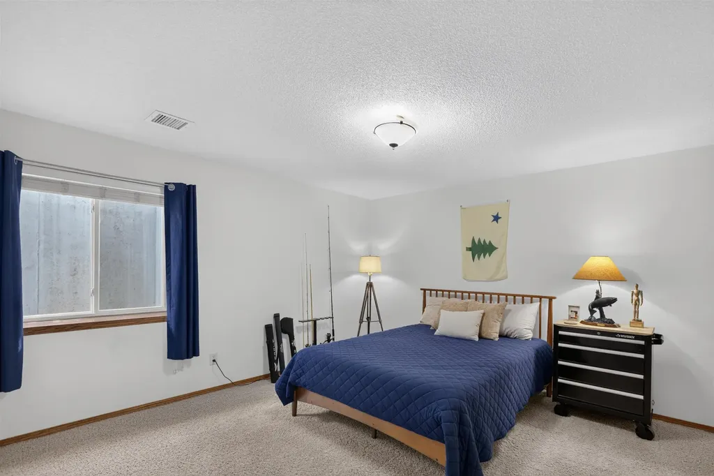 10502 W Taft Street Wichita KS 67209