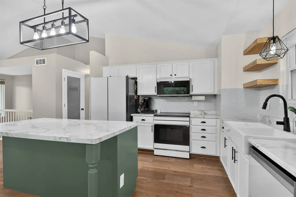 2701 E Kite Wichita KS 67219