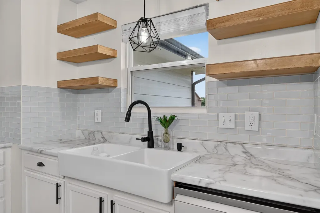 2701 E Kite Wichita KS 67219