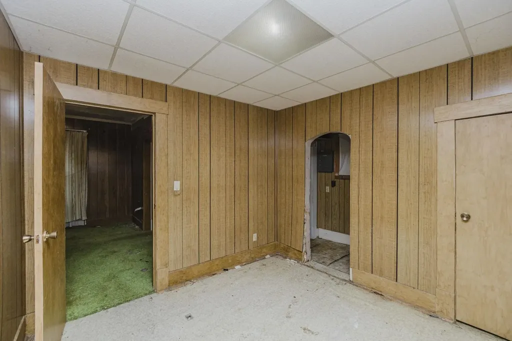 223 N Fern Wichita KS 67203