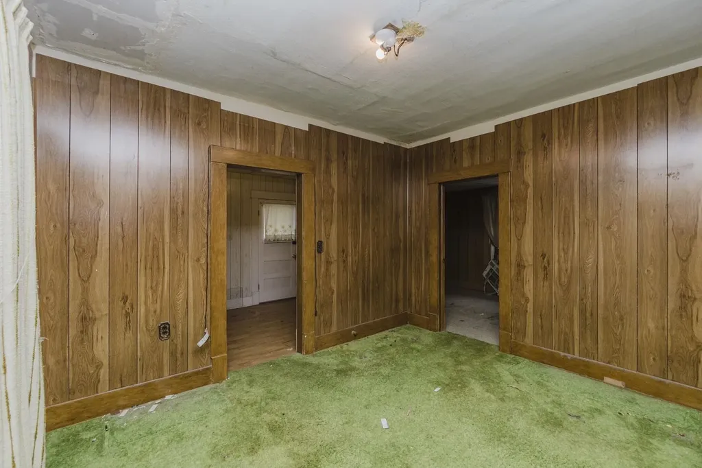 223 N Fern Wichita KS 67203