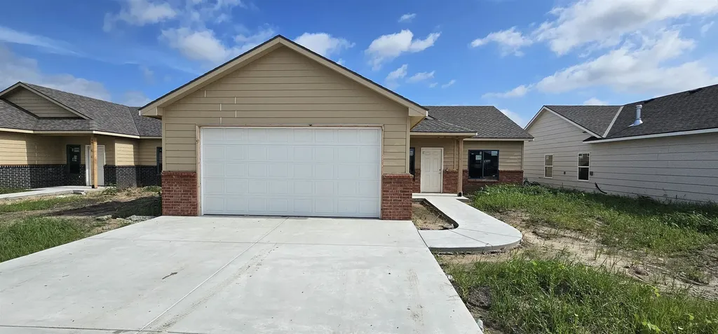 5109 N Toben Court Bel Aire KS 67226