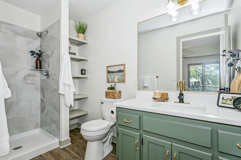 2046 N Cheryl Court Wichita KS 67212