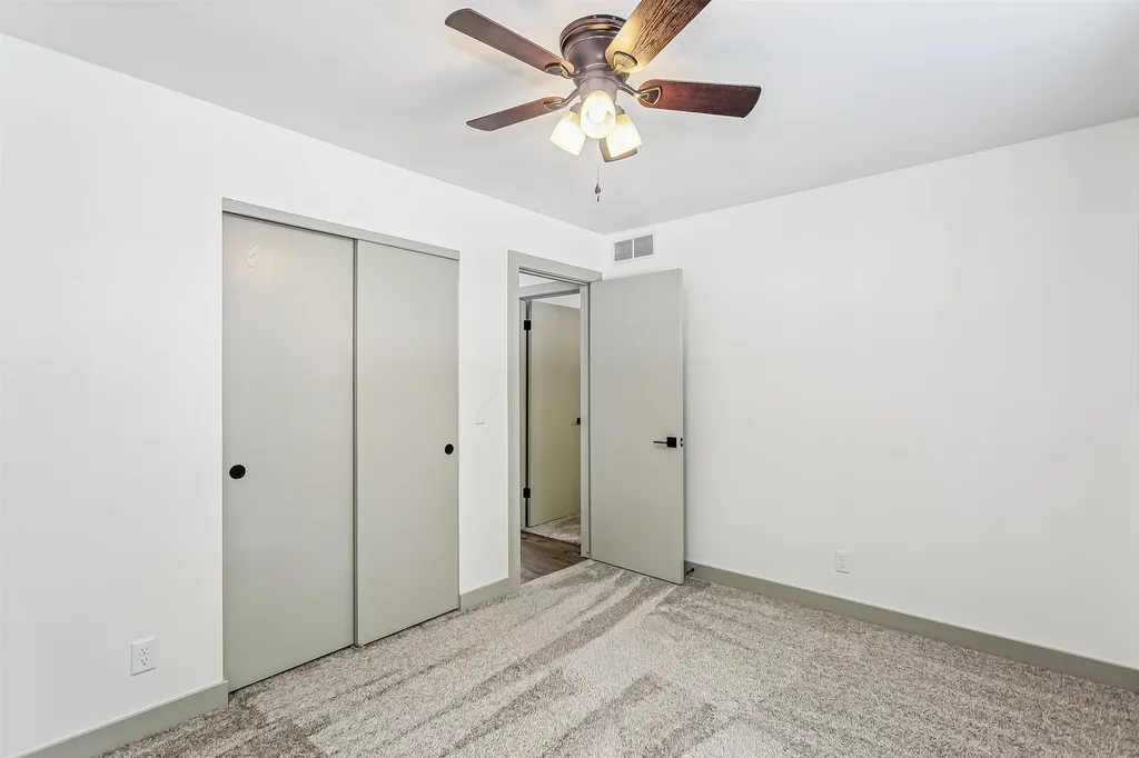 2046 N Cheryl Court Wichita KS 67212