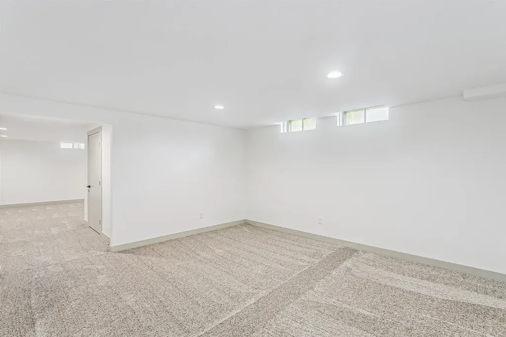 2046 N Cheryl Court Wichita KS 67212