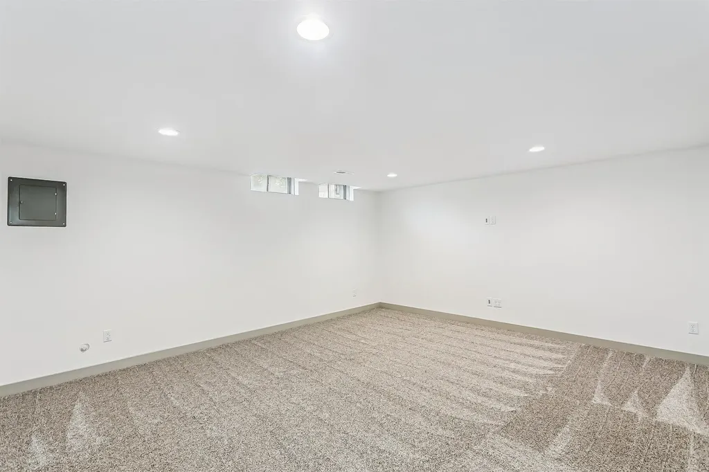 2046 N Cheryl Court Wichita KS 67212
