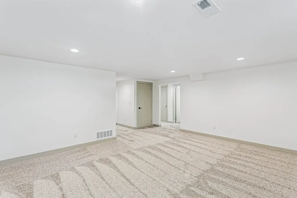 2046 N Cheryl Court Wichita KS 67212