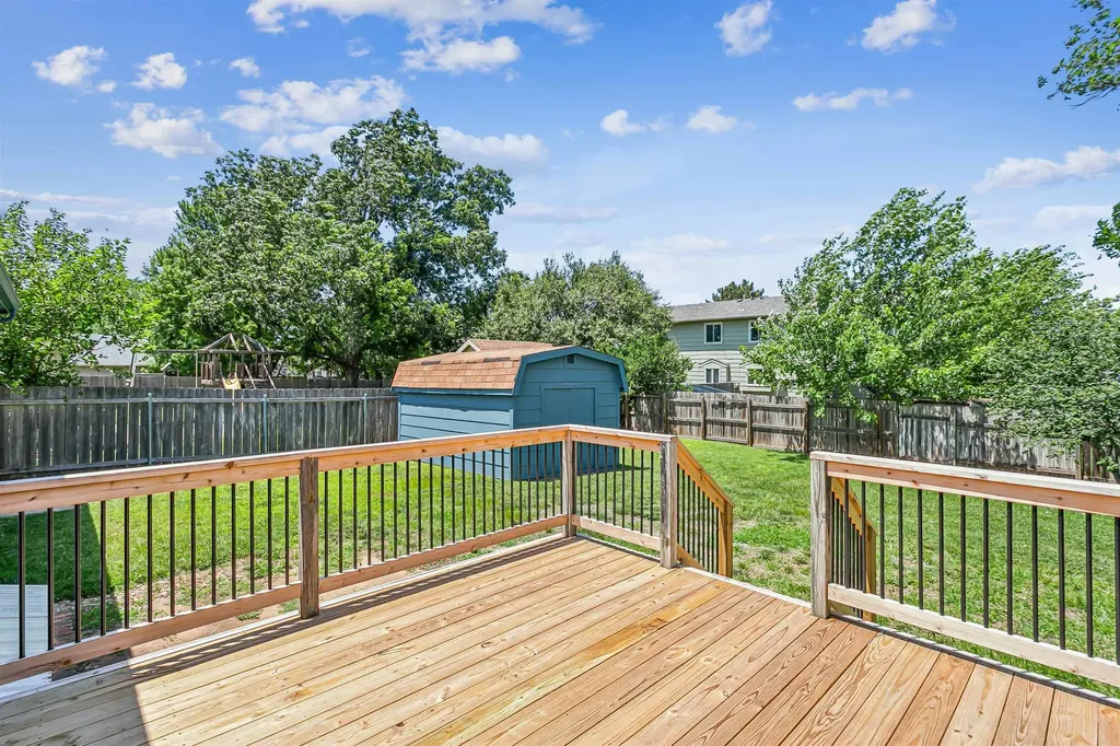 2046 N Cheryl Court Wichita KS 67212