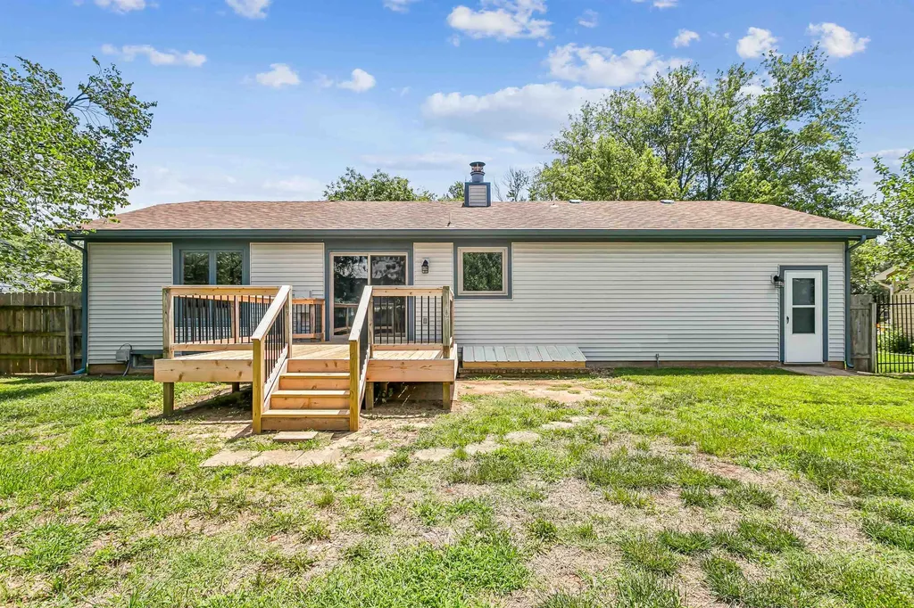 2046 N Cheryl Court Wichita KS 67212