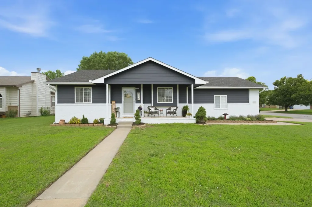 4505 S Richmond Wichita KS 67217