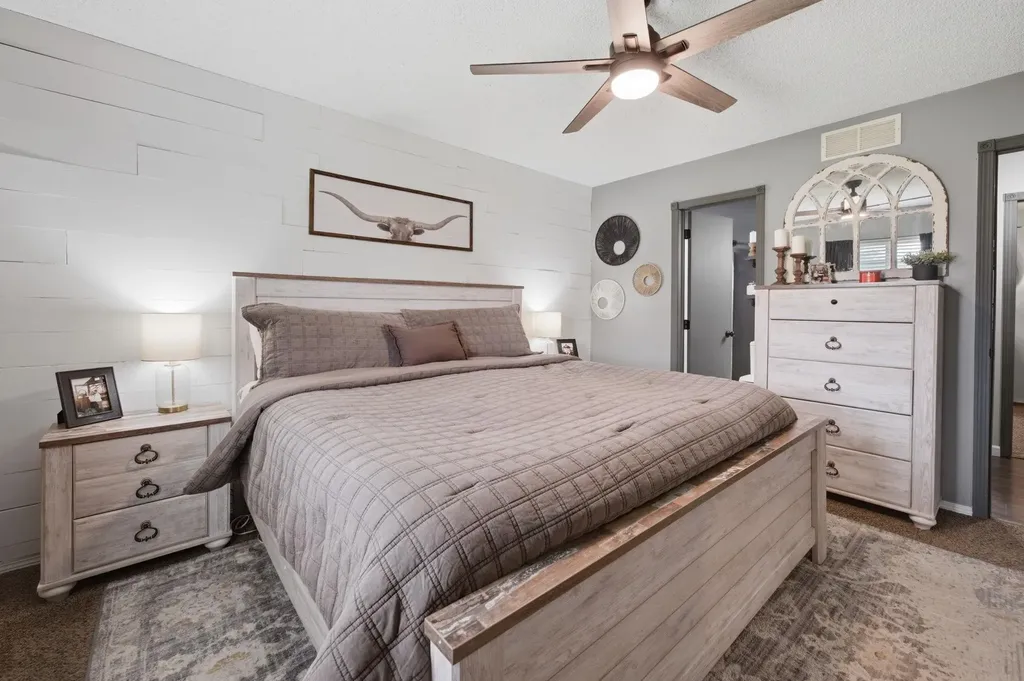 4505 S Richmond Wichita KS 67217