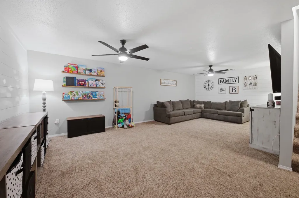 4505 S Richmond Wichita KS 67217