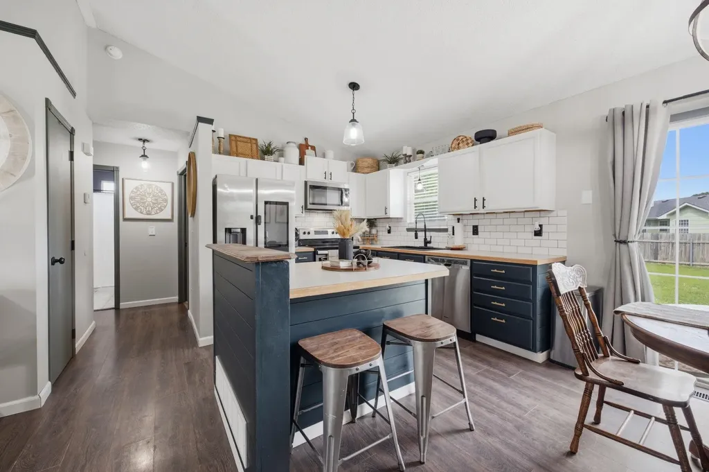 4505 S Richmond Wichita KS 67217