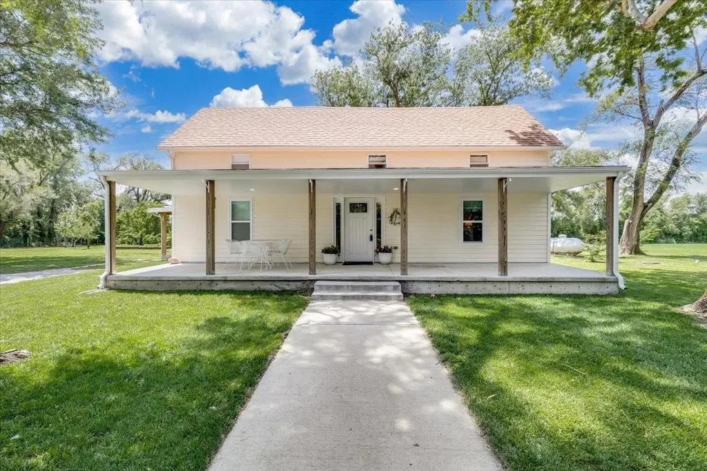 1179 E 120th Avenue N Belle Plaine KS 67013
