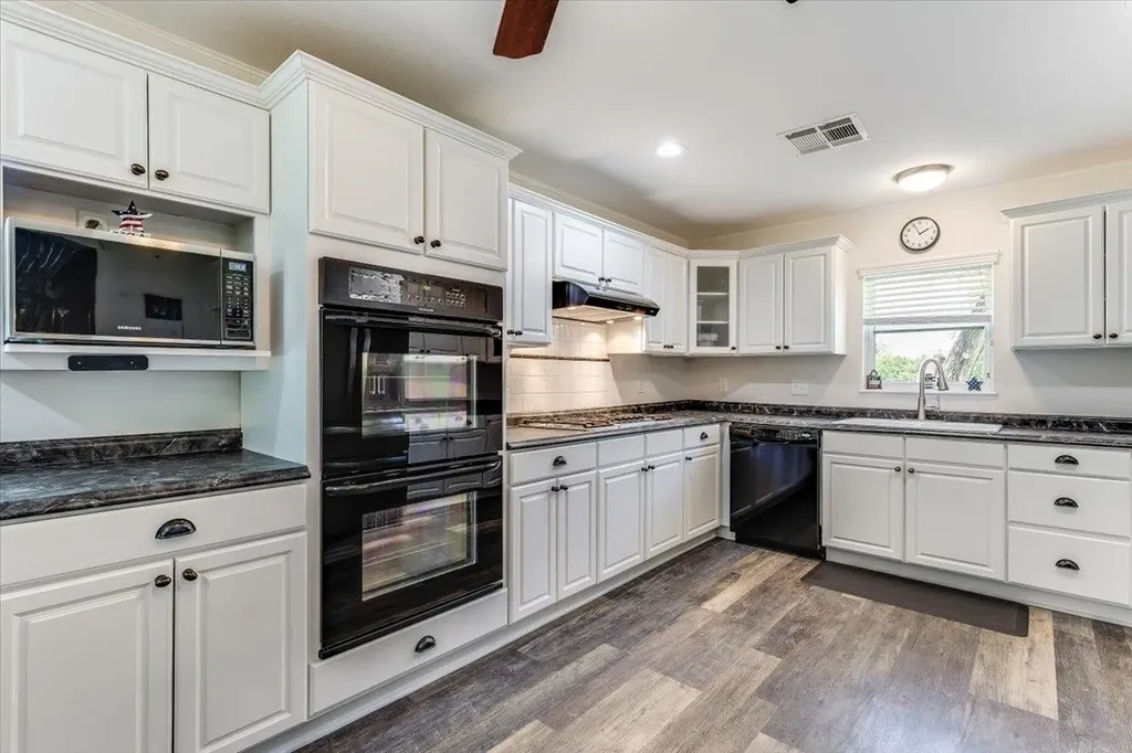 1179 E 120th Avenue N Belle Plaine KS 67013