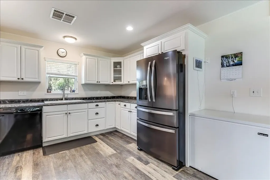 1179 E 120th Avenue N Belle Plaine KS 67013
