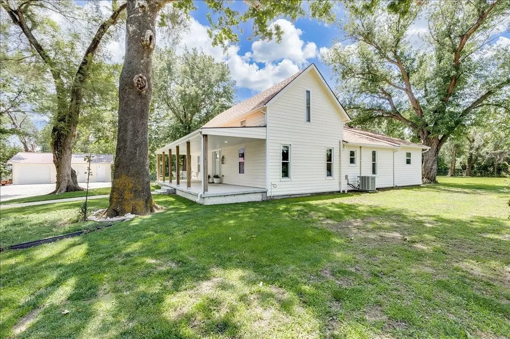 1179 E 120th Avenue N Belle Plaine KS 67013