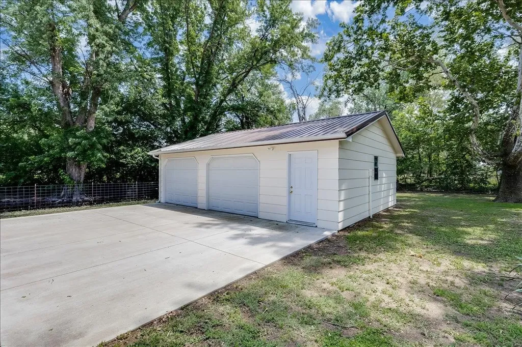 1179 E 120th Avenue N Belle Plaine KS 67013